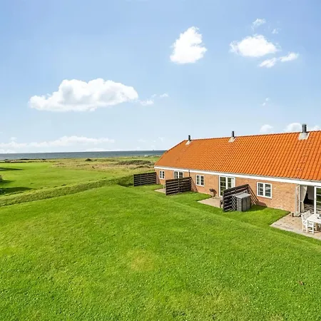 Smeralda - 200m From The Sea By Interhome